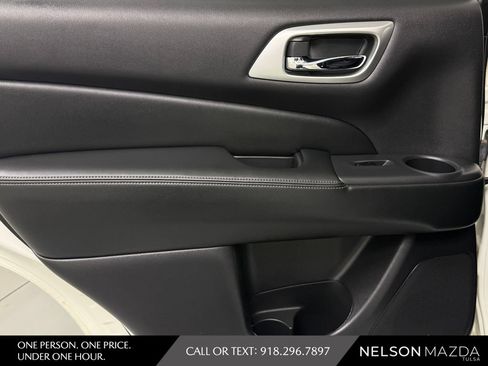 Used 2018 Nissan Pathfinder S FWD image 33