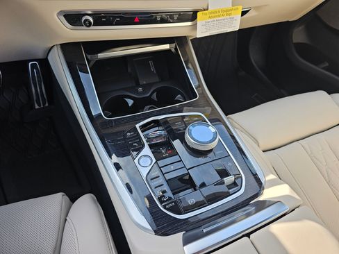 New 2026 BMW X5 xDrive40i w/ Executive Package image 22