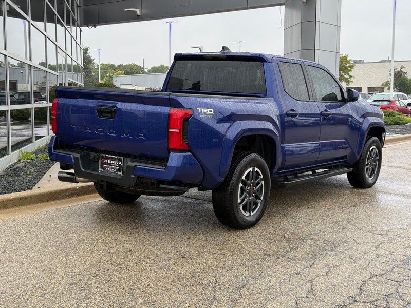 Used 2025 Toyota Tacoma TRD Sport AWD/4WD image 3