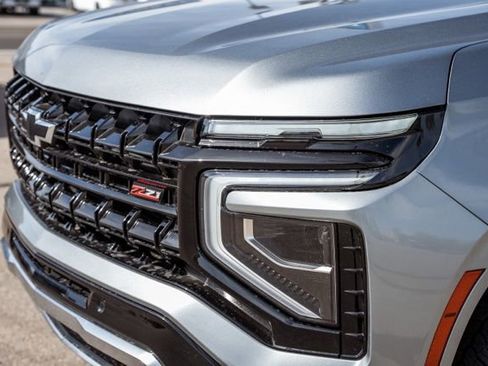 New 2026 Chevrolet Suburban Z71 w/ Z71 Off-Road Package AWD/4WD image 13