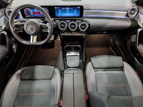 Used 2025 Mercedes-Benz CLA 250 image 18