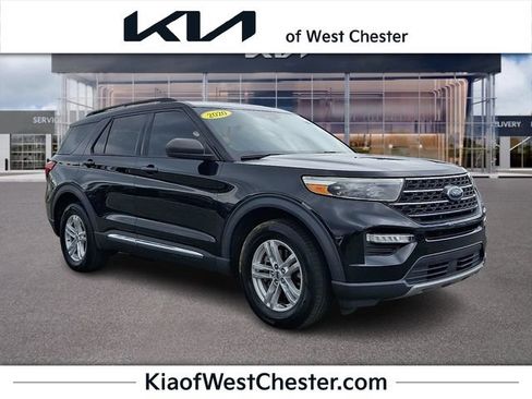 Used 2020 Ford Explorer XLT w/ Equipment Group 202A AWD/4WD image 1
