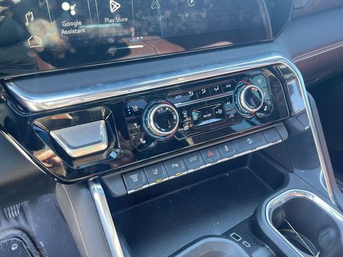 Used 2024 GMC Sierra 2500 Denali Ultimate w/ Max Trailering Package AWD/4WD image 18
