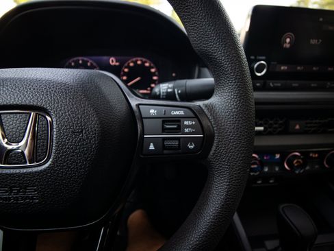 Used 2024 Honda Accord EX image 19