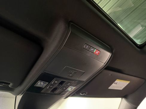 Used 2023 Volkswagen Atlas Cross Sport SEL Premium R-Line image 86