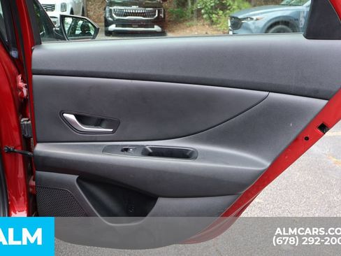 Used 2024 Hyundai Elantra SEL FWD image 22