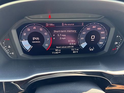 New 2025 Audi Q3 2.0T Premium image 5