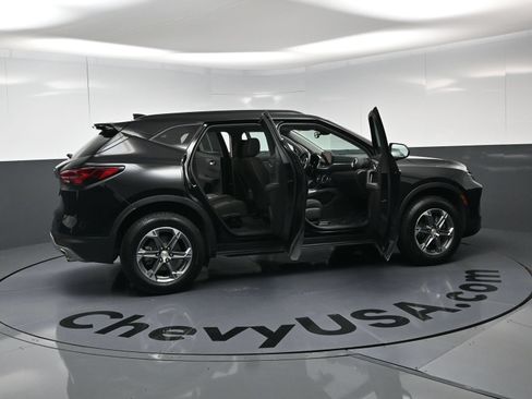 Used 2024 Chevrolet Blazer LT w/ Convenience Package FWD image 25