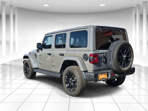 Used 2021 Jeep Wrangler Unlimited Sahara image 5