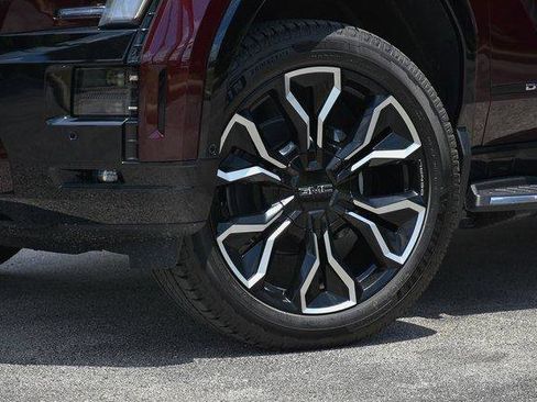 New 2025 GMC Sierra EV Denali image 2