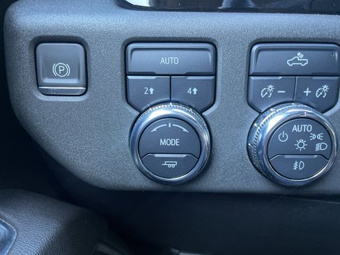 Used 2023 GMC Sierra 1500 Elevation AWD/4WD image 24
