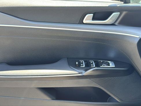 Used 2025 Kia K5 LXS FWD image 8