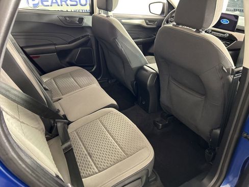 Used 2022 Ford Escape SE image 31