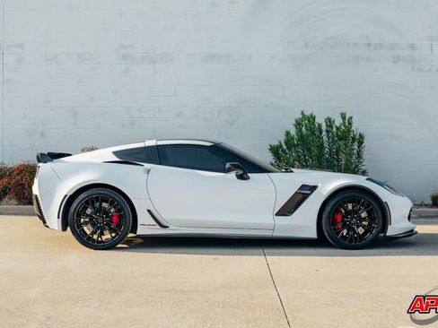 Used 2016 Chevrolet Corvette Z06 w/ 2LZ Preferred Equipment Group image 13