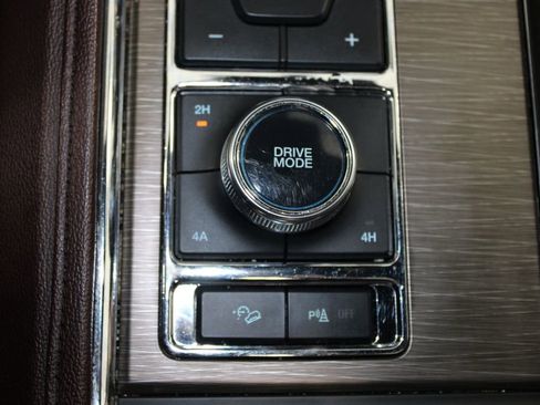 Used 2024 Ford Expedition Limited image 48