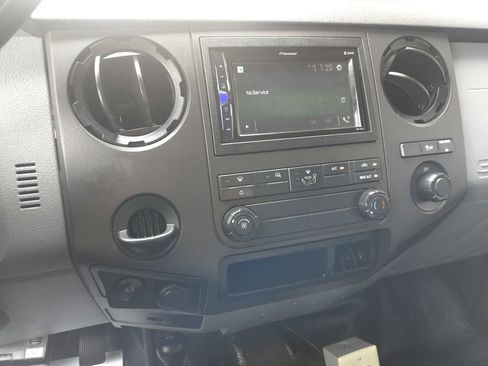 Used 2015 Ford F350 XL w/ Power Equipment Group image 22