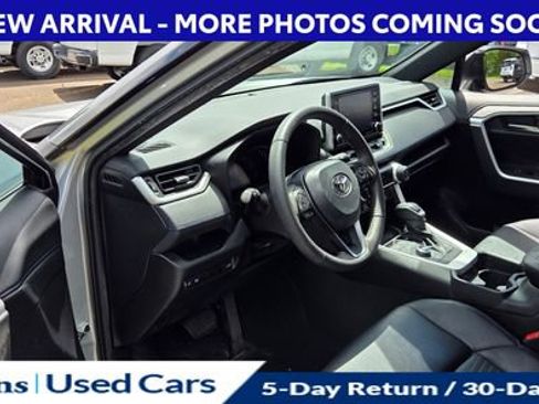 Used 2021 Toyota RAV4 XSE AWD/4WD image 12
