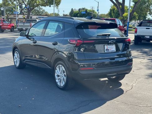 New 2027 Chevrolet Bolt LT w/ Comfort Package FWD image 4