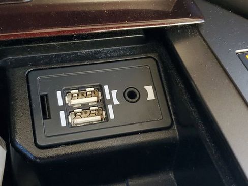 Used 2018 Lexus GX 460 image 34