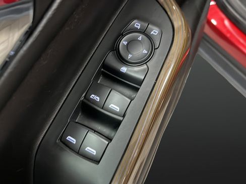 Used 2023 GMC Acadia SLE w/ Driver Convenience Package AWD/4WD image 21