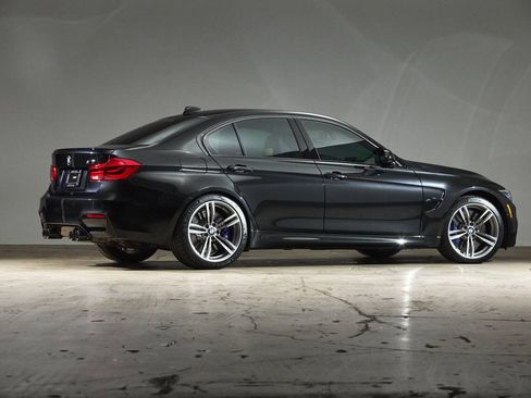 Used 2018 BMW M3 RWD image 5