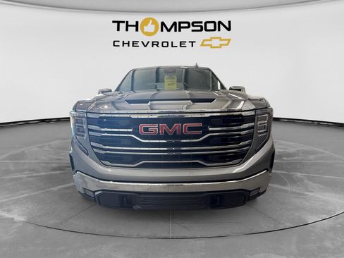 Used 2025 GMC Sierra 1500 SLT AWD/4WD image 8