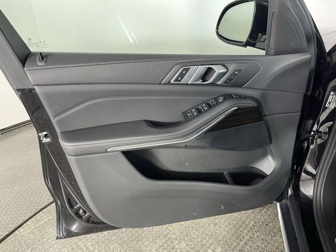 Used 2019 BMW X5 xDrive40i w/ Convenience Package image 9