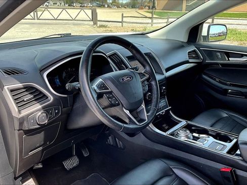 Used 2019 Ford Edge SEL w/ Equipment Group 201A image 12