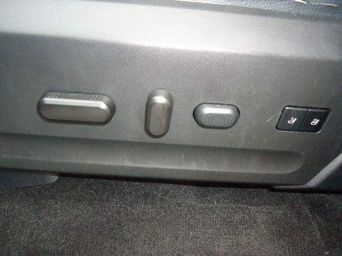 Used 2017 Ford Expedition EL Limited w/ Equipment Group 301A image 28