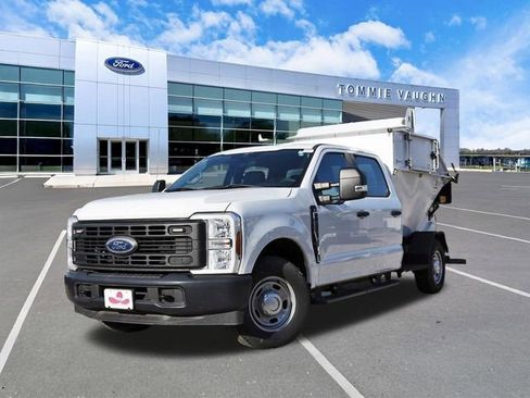 Used 2023 Ford F250 XL RWD image 1