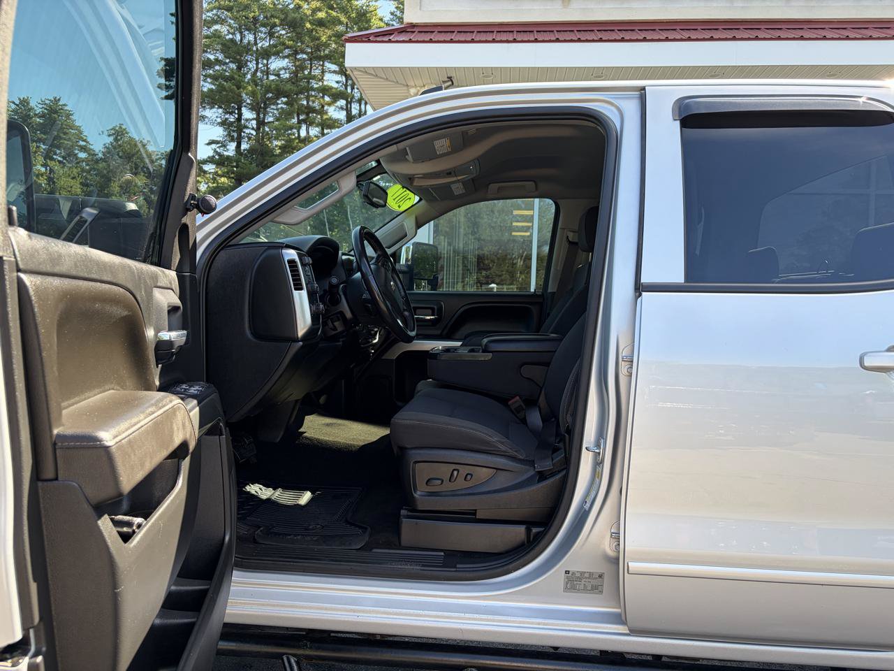Used 2017 Chevrolet Silverado 2500 LT w/ All Star Edition AWD/4WD image 22