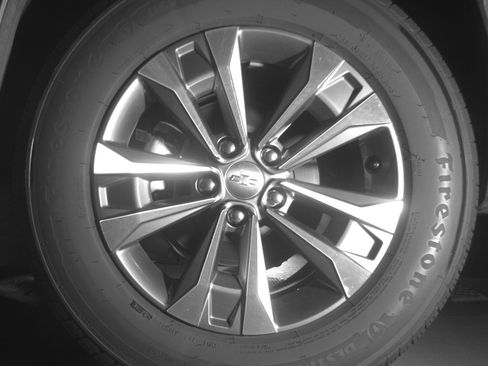 Used 2025 Chevrolet Equinox LT image 14