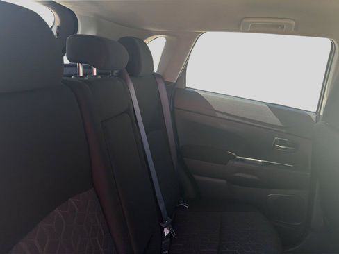 Used 2023 Mitsubishi Outlander Sport LE AWD/4WD image 19