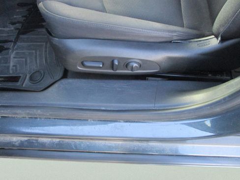 Used 2017 Chevrolet Malibu LS image 20