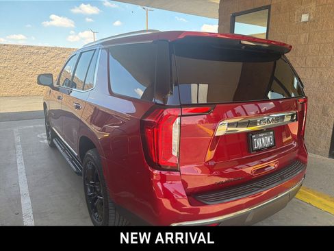 Certified 2022 GMC Yukon SLT w/ SLT Premium Package RWD image 6
