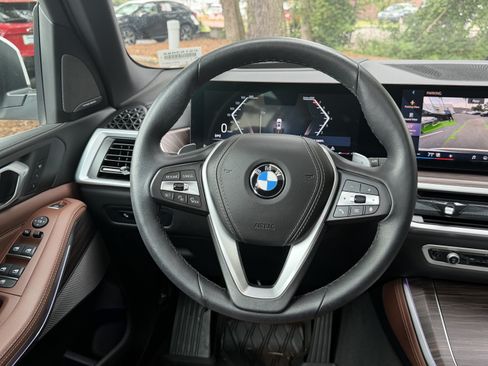 Used 2024 BMW X5 xDrive40i w/ Premium Package AWD/4WD image 34