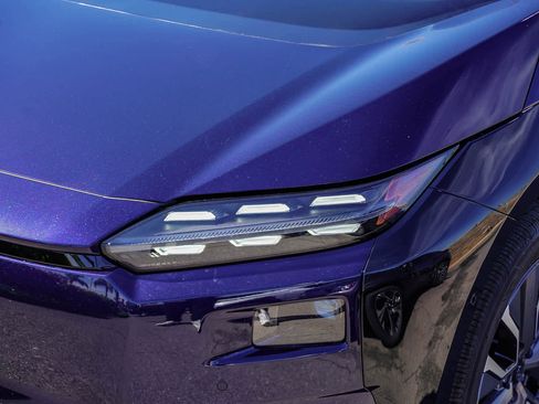 New 2026 Subaru Solterra image 10