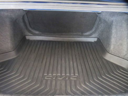Used 2018 Honda Civic EX image 44