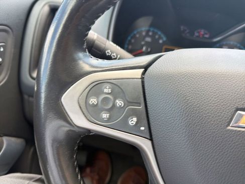 Used 2022 Chevrolet Colorado Z71 image 17