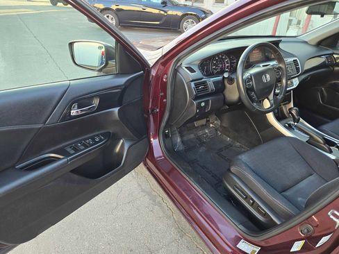 Used 2015 Honda Accord Sport image 19