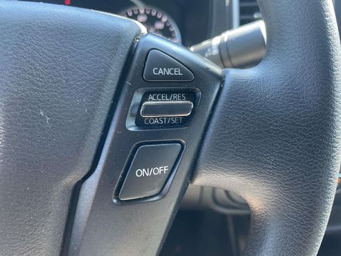 Used 2022 Nissan Frontier SV AWD/4WD image 21