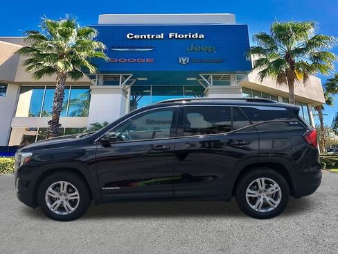 Used 2020 GMC Terrain SLE w/ Driver Convenience Package FWD image 8