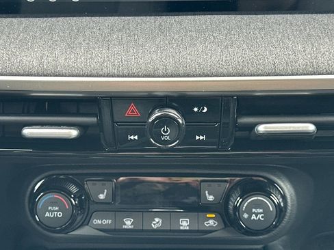 New 2026 Nissan Kicks SV w/ SV Premium Package image 21