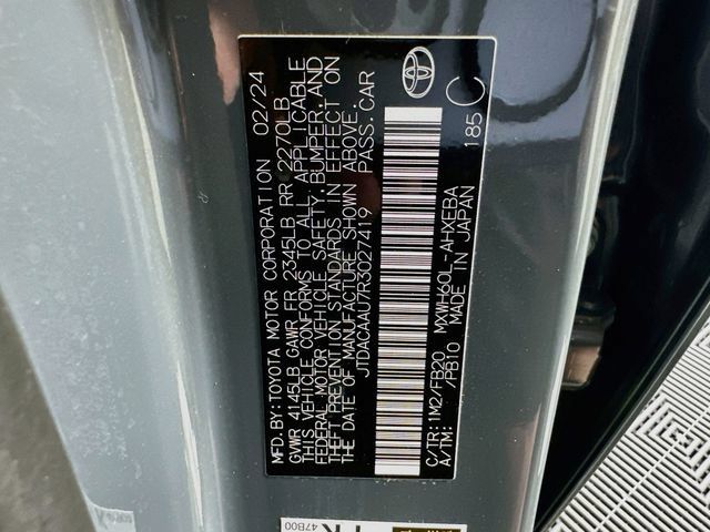 Certified 2024 Toyota Prius LE FWD image 29