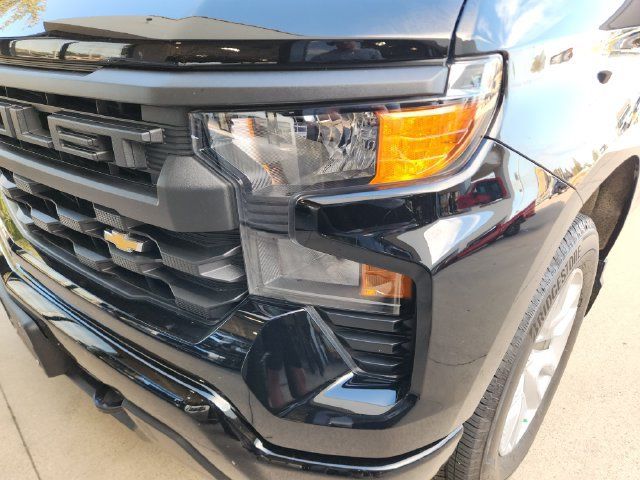 Used 2025 Chevrolet Silverado 1500 Custom RWD image 8