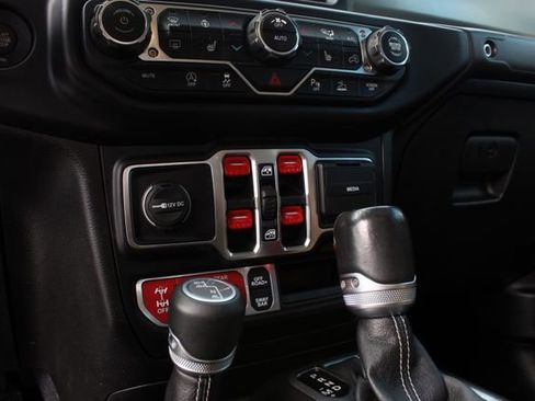 Used 2020 Jeep Gladiator Rubicon image 36