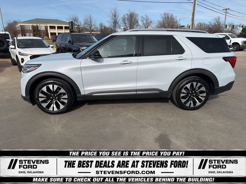 Used 2025 Ford Explorer Platinum w/ LUX Leather Package AWD/4WD image 10