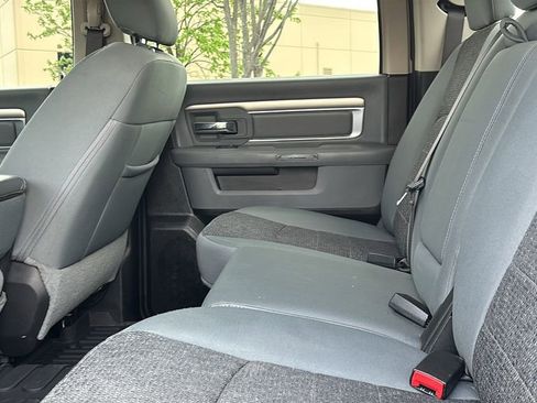 Used 2019 RAM 1500 Big Horn AWD/4WD image 29