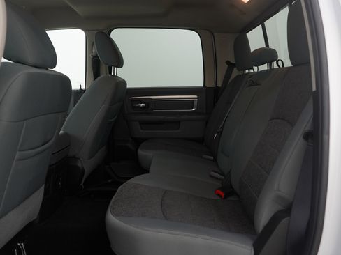 Used 2018 RAM 1500 SLT image 15