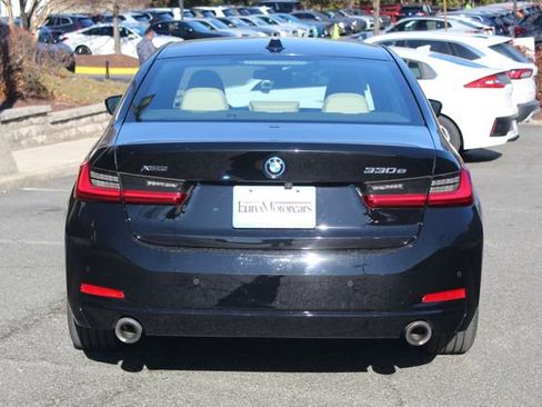 Certified 2023 BMW 330e xDrive w/ Convenience Package image 6